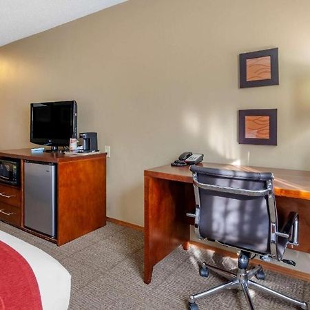 Comfort Inn Rhinelander Εξωτερικό φωτογραφία