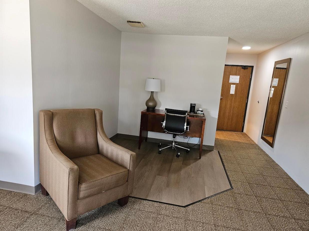 Comfort Inn Rhinelander Εξωτερικό φωτογραφία