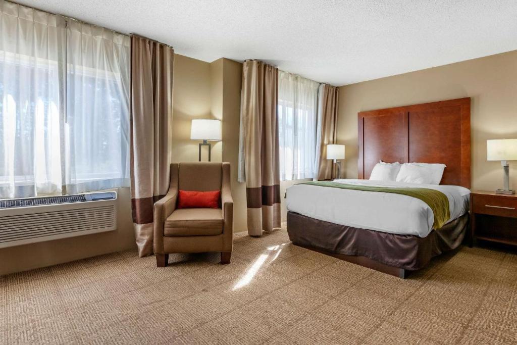 Comfort Inn Rhinelander Εξωτερικό φωτογραφία