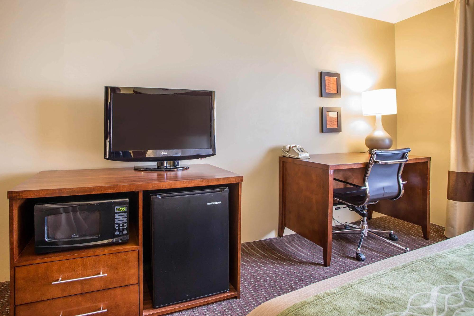Comfort Inn Rhinelander Εξωτερικό φωτογραφία